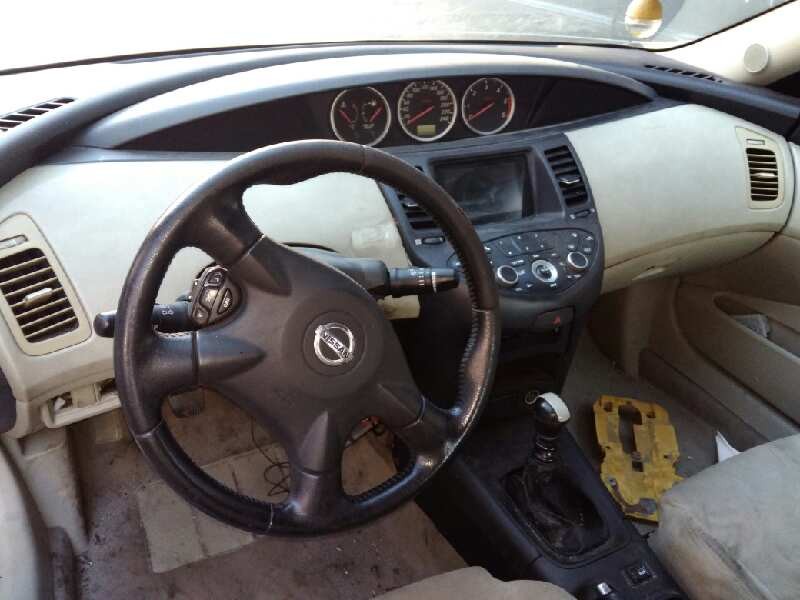 nissan primera berlina (p12) del año 2003