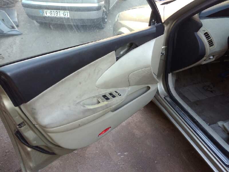 nissan primera berlina (p12) del año 2003