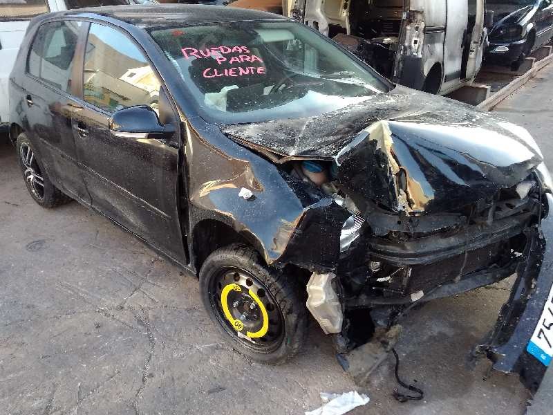 volkswagen golf v berlina (1k1) del año 2006