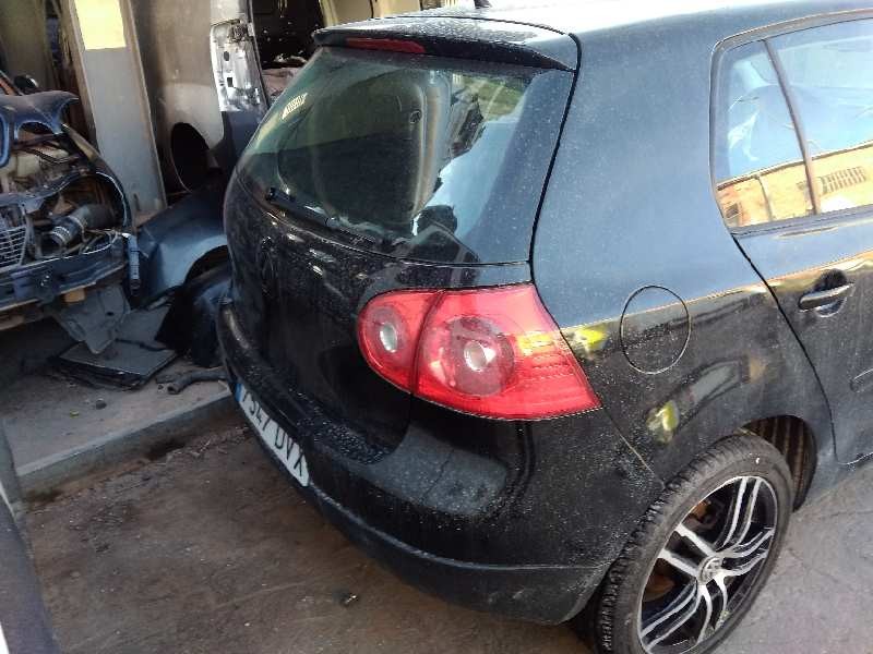 volkswagen golf v berlina (1k1) del año 2006