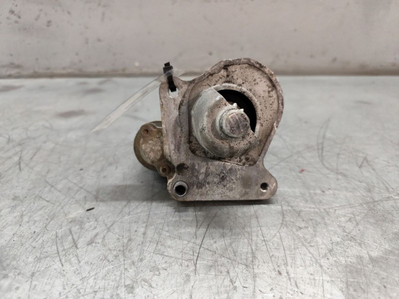 Recambio de motor arranque para ford fiesta (cbk) ambiente referencia OEM IAM 2S6U11000EB  12 DIENTES