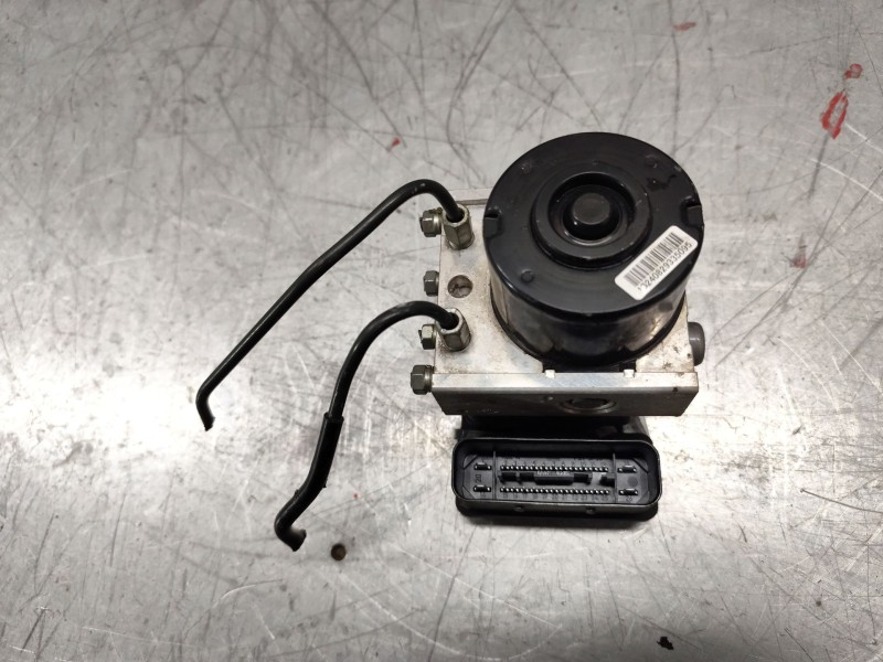 Recambio de abs para toyota yaris 1.0 cat referencia OEM IAM 445100D110  