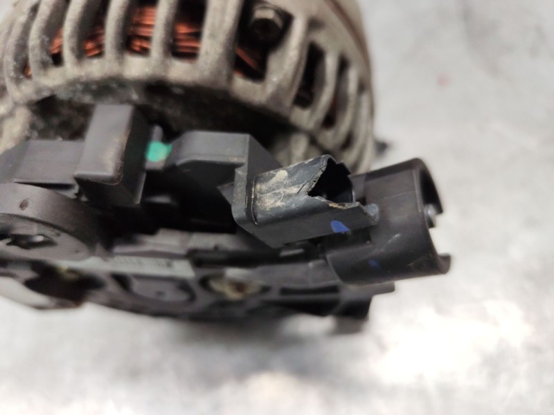 Recambio de alternador para peugeot 307 (3a/c) 1.6 hdi referencia OEM IAM 9646321880 14V 150A 0124525035