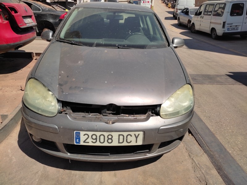 volkswagen golf v berlina (1k1) del año 2004