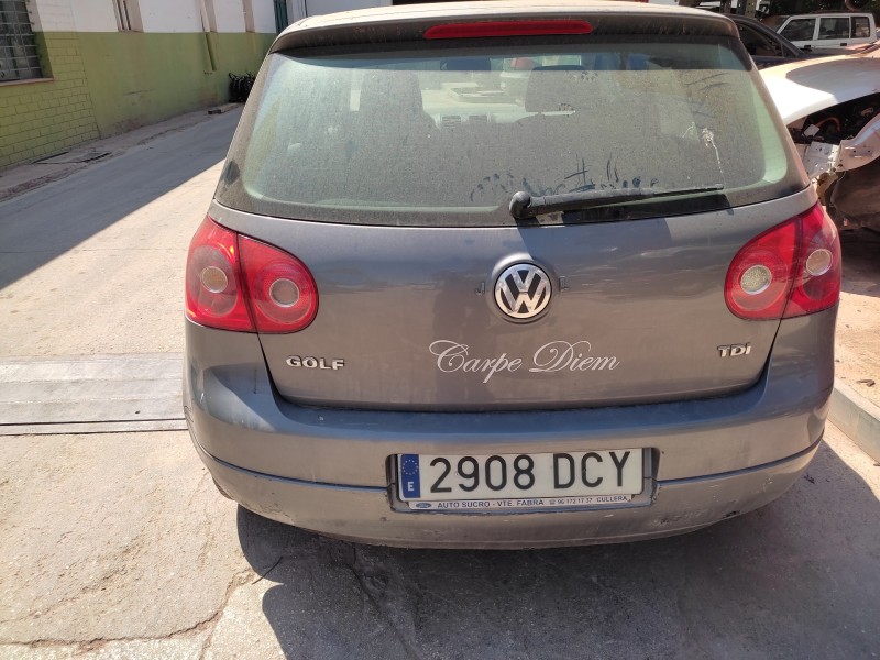 volkswagen golf v berlina (1k1) del año 2004