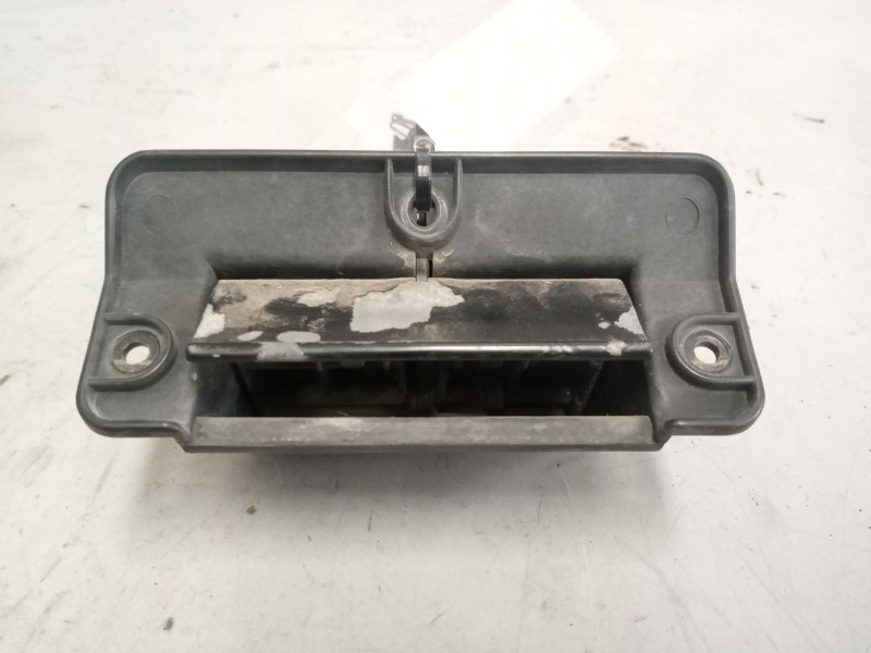 Recambio de maneta exterior delantera izquierda para renault magnum ab diesel referencia OEM IAM   
