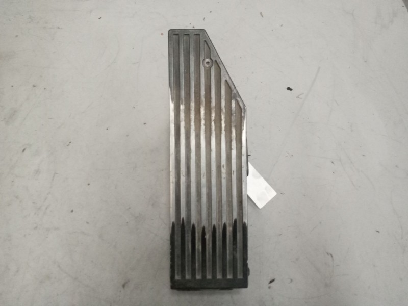 Recambio de pedal acelerador para renault magnum ab diesel referencia OEM IAM 7421111164  