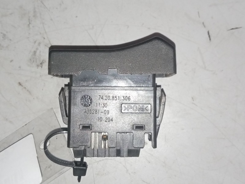 Recambio de interruptor para renault magnum ab diesel referencia OEM IAM 7420851306  