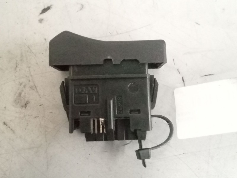 Recambio de interruptor para renault magnum ab diesel referencia OEM IAM 7420851306  