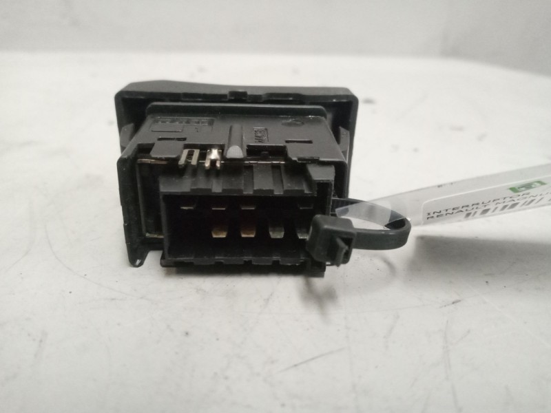 Recambio de interruptor para renault magnum ab diesel referencia OEM IAM 7420851306  