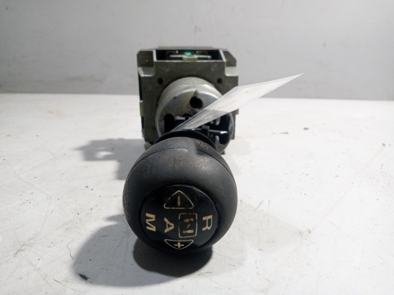 Recambio de palanca cambio para scania k114 ib6x24 referencia OEM IAM 1497097  