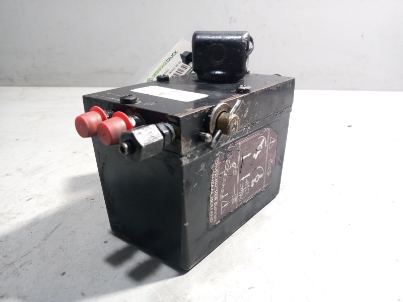 Recambio de bomba elevacion cabina para renault magnum 4xx.18/4xx.26 02  12.0 diesel referencia OEM IAM 5010615920  051591860