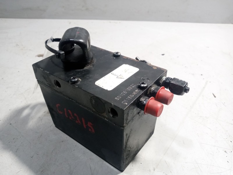 Recambio de bomba elevacion cabina para renault magnum 4xx.18/4xx.26 02  12.0 diesel referencia OEM IAM 5010615920  051591860