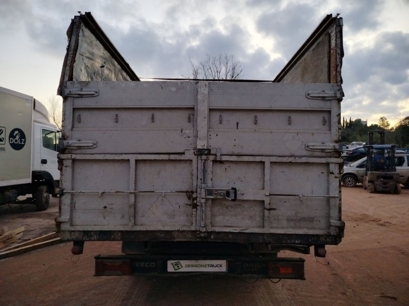 iveco daily caja abierta / volquete del año 2011