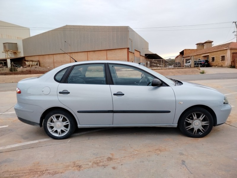 seat cordoba berlina (6l2) del año 2005