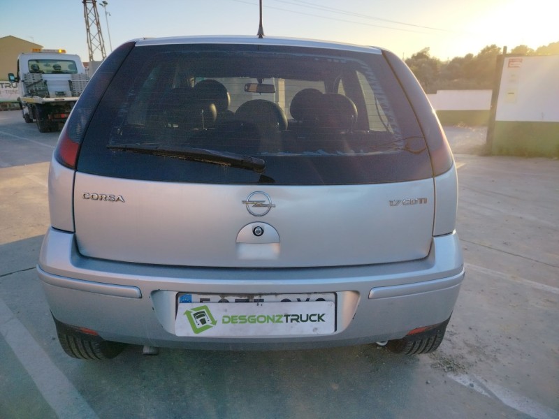 opel corsa c del año 2004