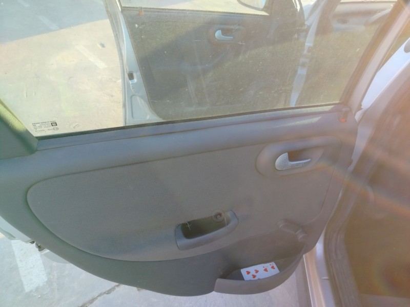 opel corsa c del año 2004