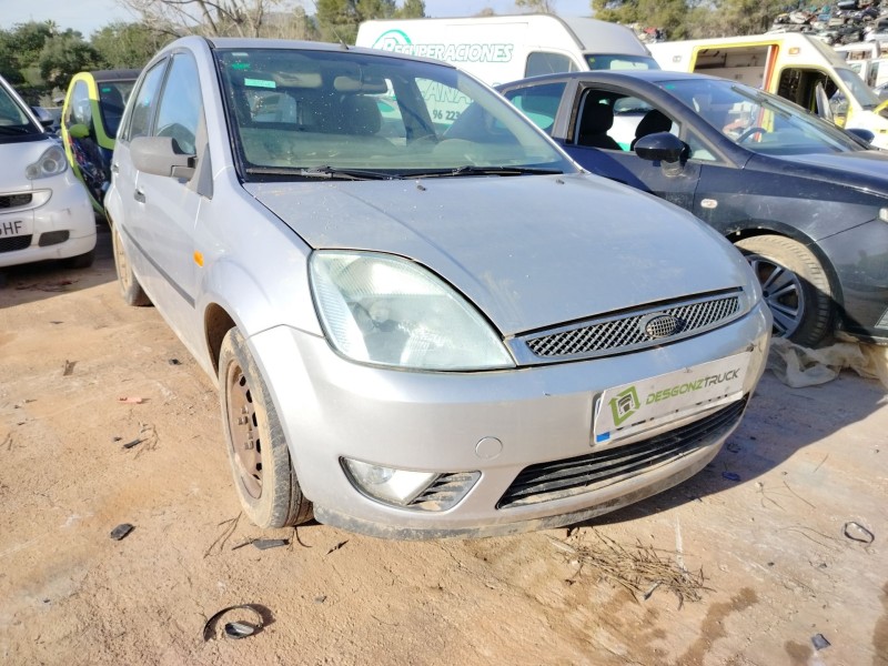 ford fiesta (cbk) del año 2004