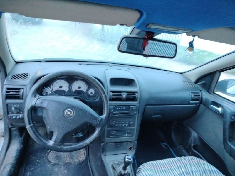 opel astra g berlina del año 2003