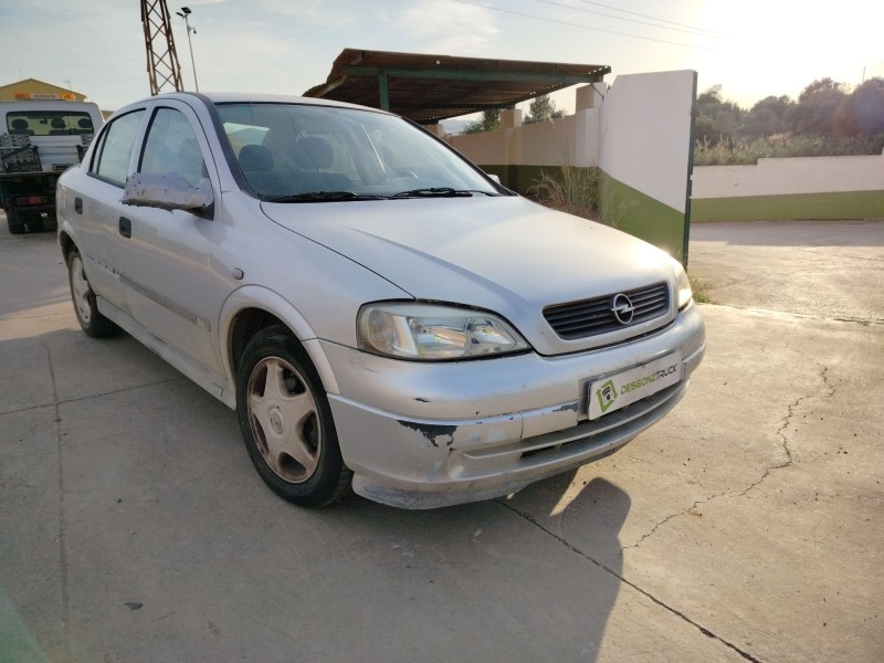 opel astra g berlina del año 1999