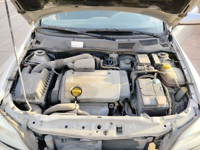 opel astra g berlina del año 1999