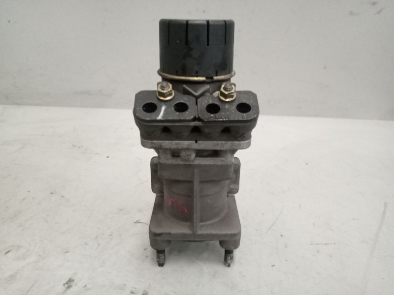 Recambio de valvula aire para renault magnum 4xx.18/4xx.26 02  12.0 diesel referencia OEM IAM 5010633320  K001428
