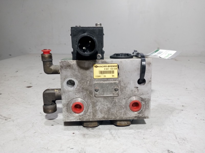 Recambio de valvula aire para scania k114 ib6x24 referencia OEM IAM 0501100038  