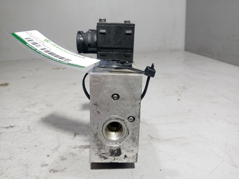 Recambio de valvula aire para scania k114 ib6x24 referencia OEM IAM 0501100038  