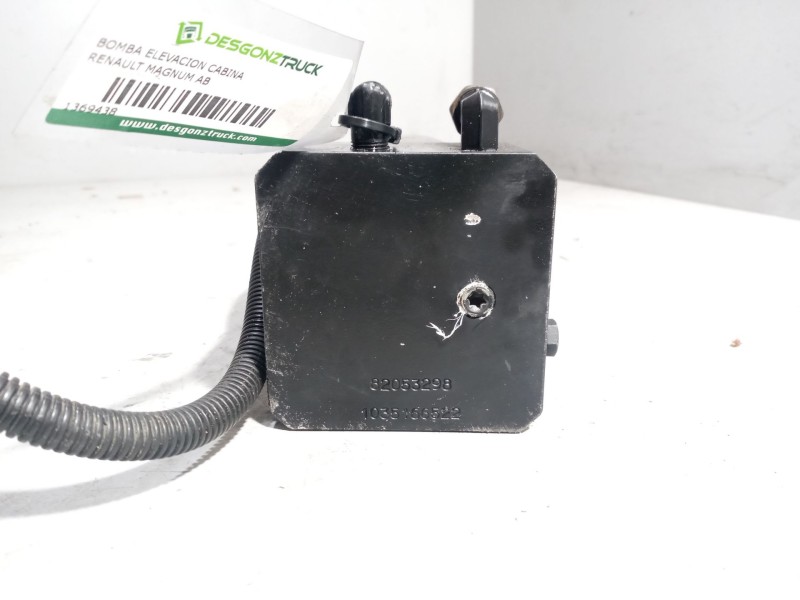 Recambio de bomba elevacion cabina para renault magnum ab diesel referencia OEM IAM 82053298  1035166522