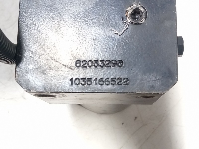 Recambio de bomba elevacion cabina para renault magnum ab diesel referencia OEM IAM 82053298  1035166522