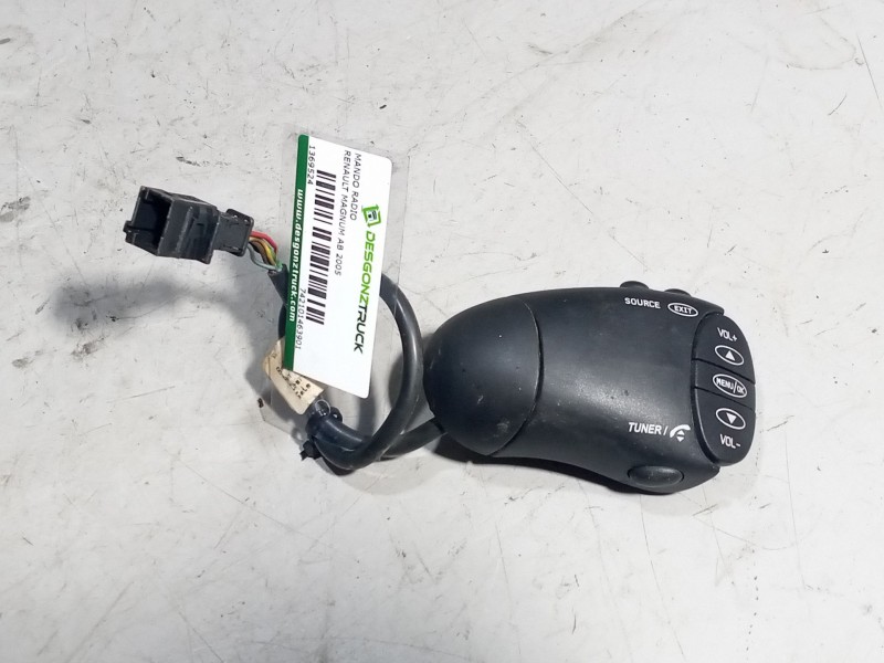 Recambio de mando radio para renault magnum ab 2005 12.8 diesel referencia OEM IAM 742101463901  