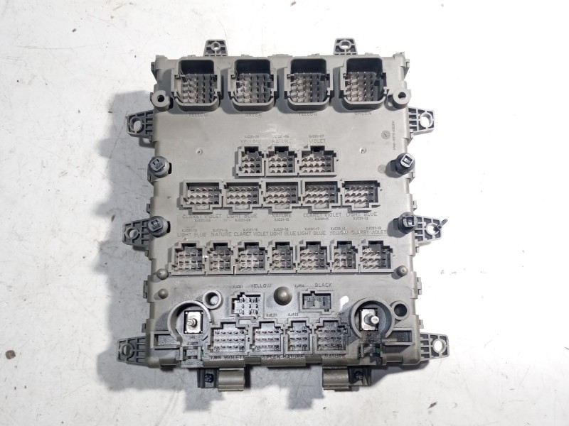 Recambio de caja reles / fusibles para volvo fl xxx 7.2 diesel referencia OEM IAM 7421169993  