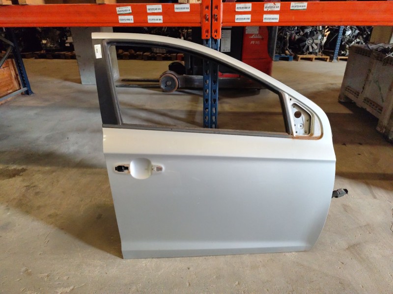Recambio de puerta delantera derecha para hyundai i20 city s referencia OEM IAM   