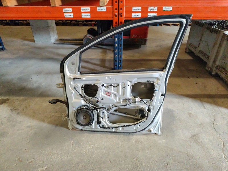 Recambio de puerta delantera derecha para hyundai i20 city s referencia OEM IAM   