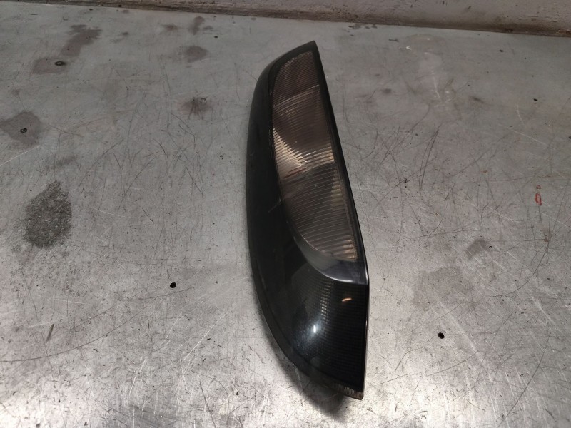 Recambio de piloto trasero derecho para opel corsa c blue line referencia OEM IAM   