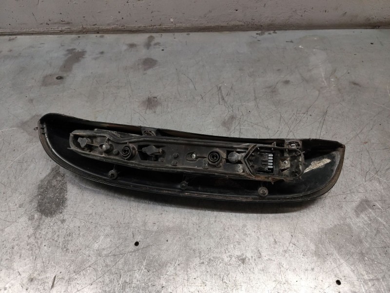 Recambio de piloto trasero derecho para opel corsa c blue line referencia OEM IAM   