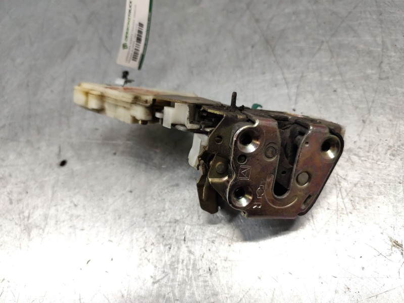 Recambio de cerradura puerta trasera derecha para nissan almera tino (v10) 2.2 dci referencia OEM IAM 82552BM760  