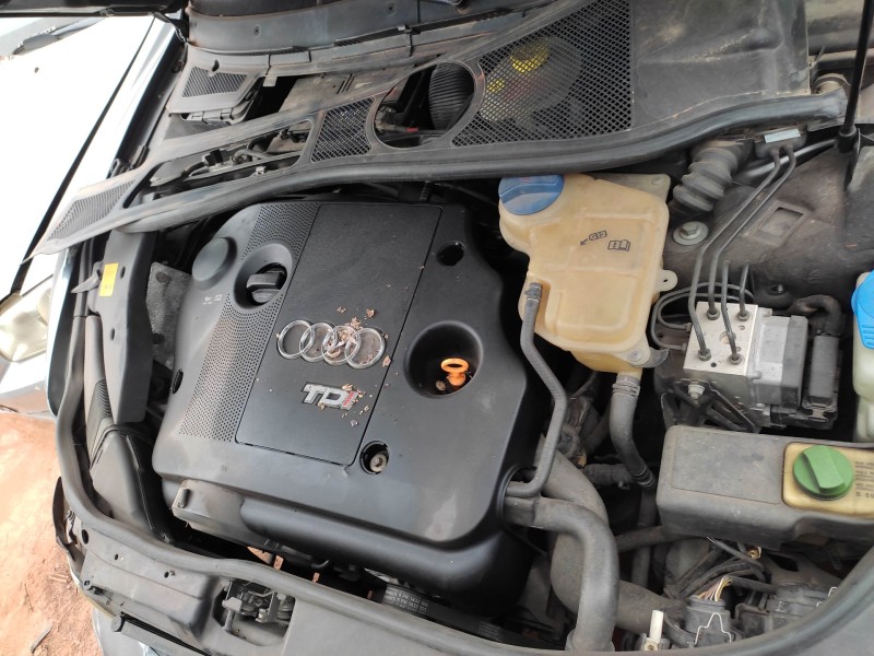 audi a4 berlina (b5) del año 2000