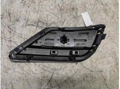 Recambio de molduras traseras para volkswagen t-roc 2.0 tdi referencia OEM IAM 2GA807246C 2GA807012A  2