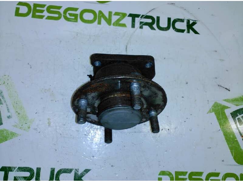 Recambio de buje trasero derecho para ford fiesta berlina ghia referencia OEM IAM   