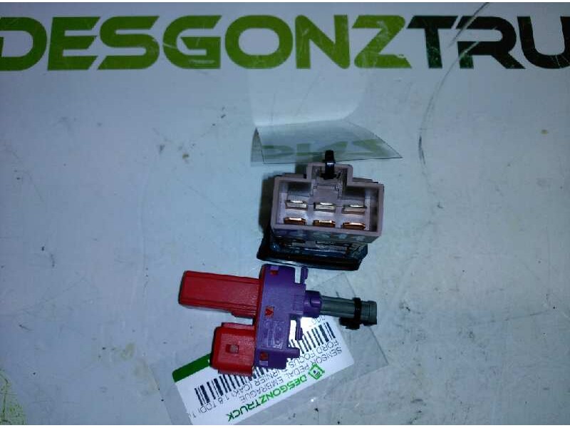 Recambio de boton antiniebla para nissan vanette cargo (hc23) familiar (5 asientos) referencia OEM IAM   