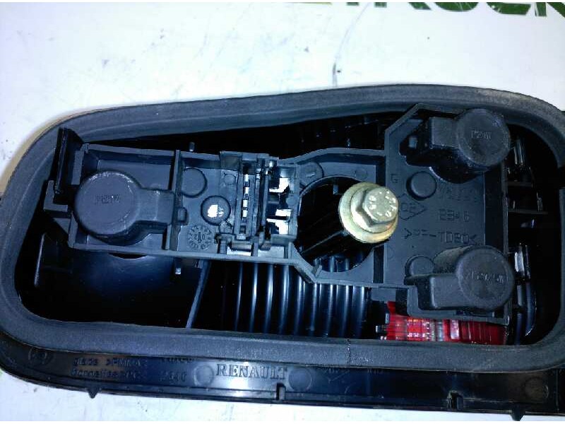 Recambio de piloto trasero izquierdo para renault laguna ii (bg0) authentique referencia OEM IAM 8200002475 INTERIOR 