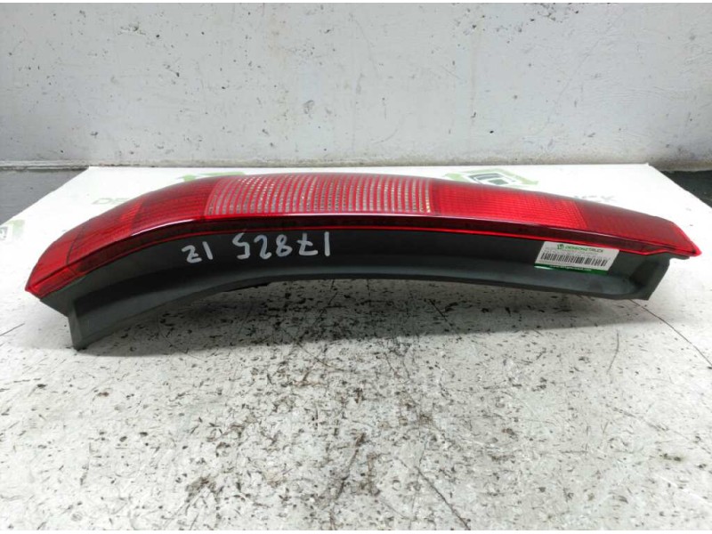 Recambio de piloto trasero izquierdo para fiat punto berlina (176) 85 16v elx referencia OEM IAM   