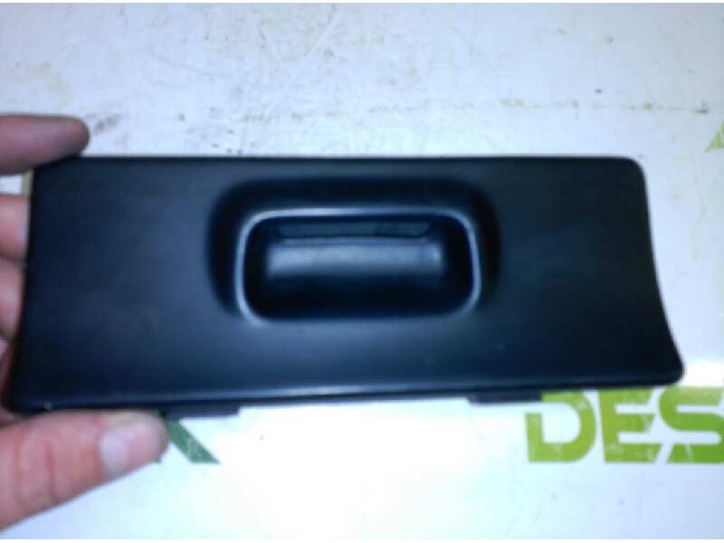 Recambio de cenicero para nissan interstar (x70) combi - 6, l2h2, batalla media referencia OEM IAM   