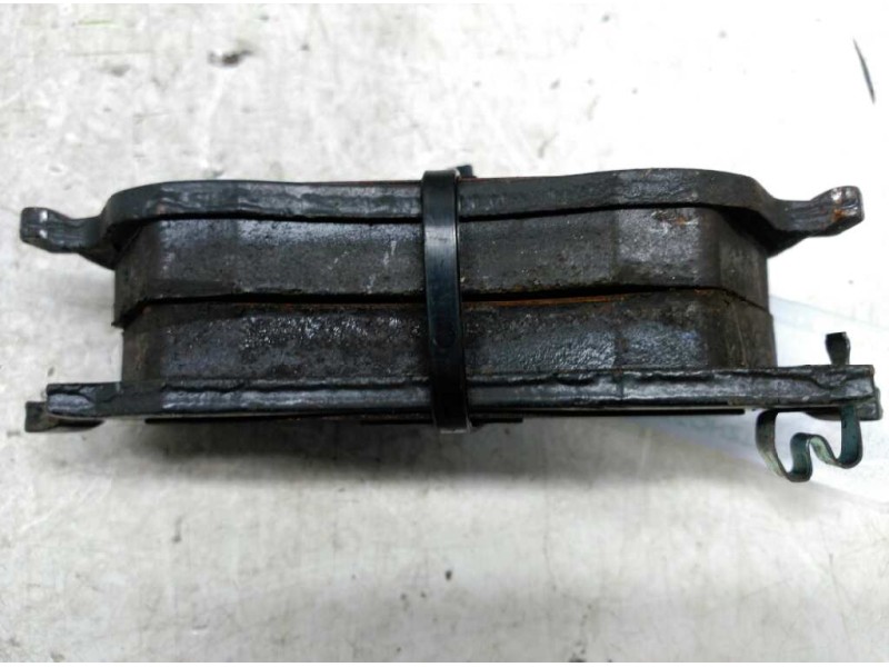 Recambio de pastillas de freno delanteras para opel corsa c club referencia OEM IAM   