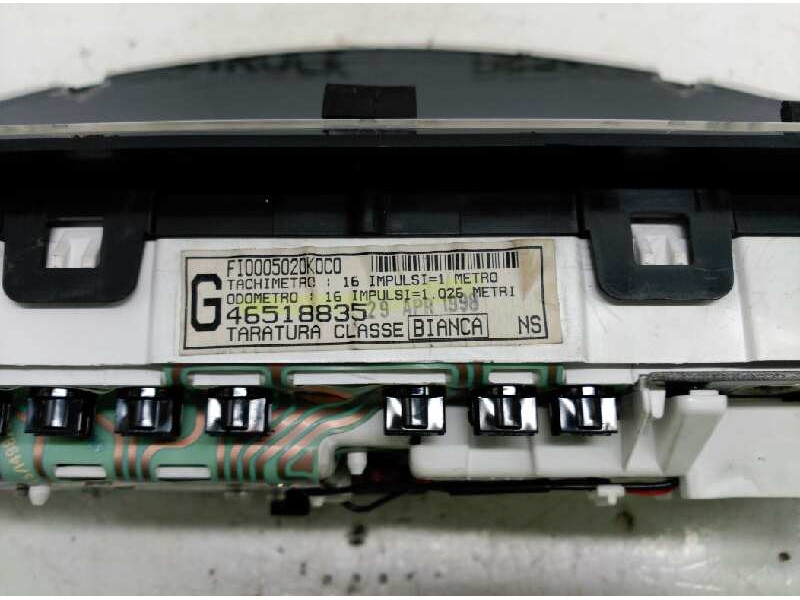 Recambio de cuadro instrumentos para fiat bravo (182) 1.9 turbodiesel referencia OEM IAM 46518835  