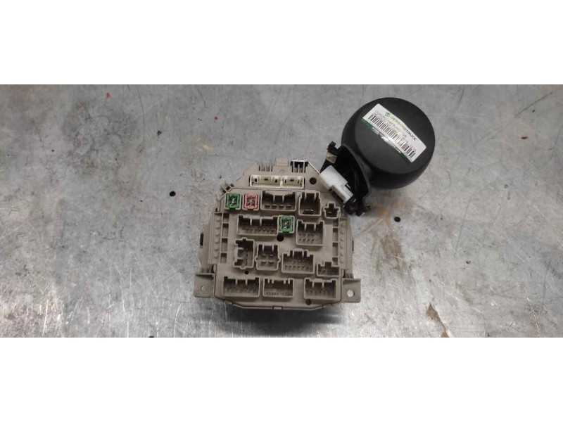 Recambio de cuadro instrumentos para peugeot 107 urban referencia OEM IAM 838000H023A  