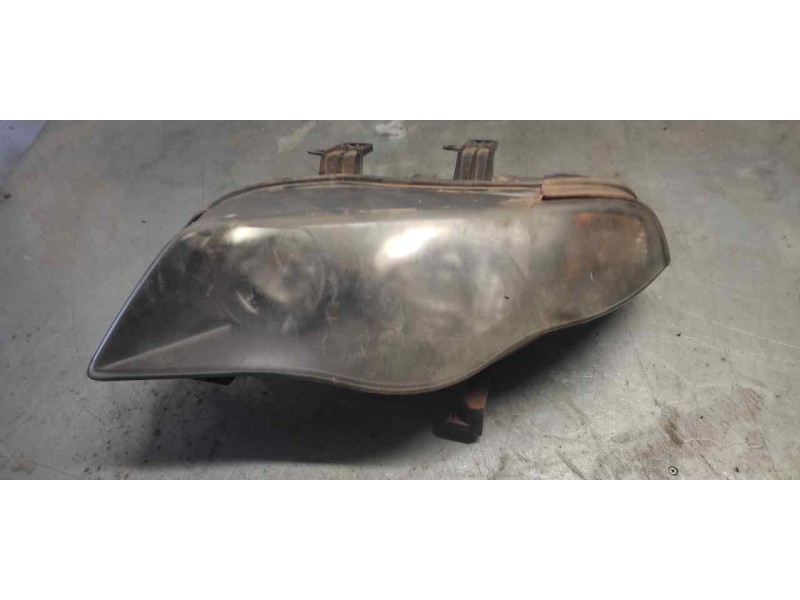 Recambio de faro izquierdo para mg rover serie 45 (t/rt) classic referencia OEM IAM   6 PINS