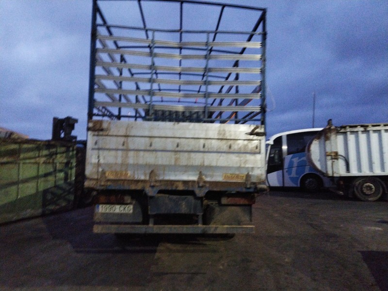 scania serie 4 (p 94 d) del año 2003