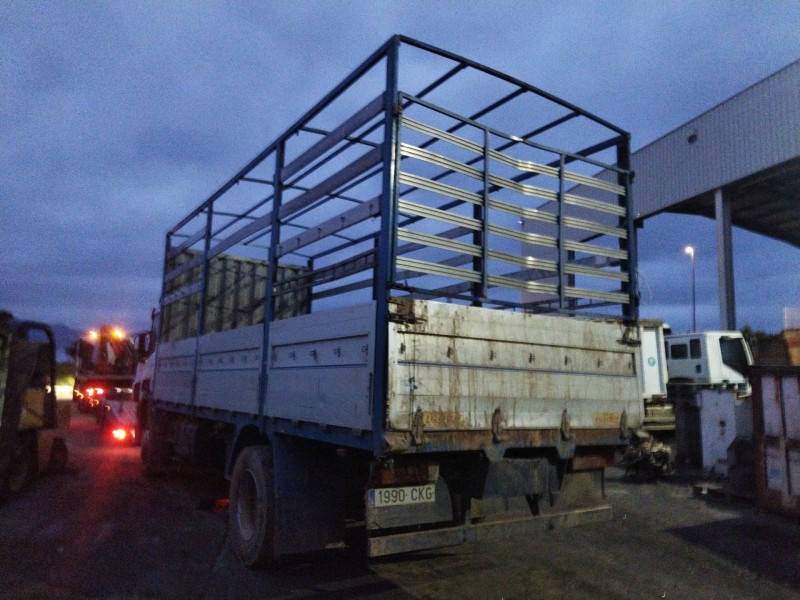 scania serie 4 (p 94 d) del año 2003